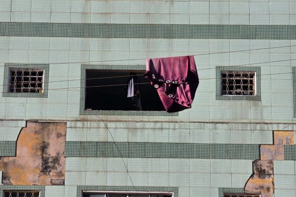 Explosão em prédio no DF resulta em gato morto e deixa feridos