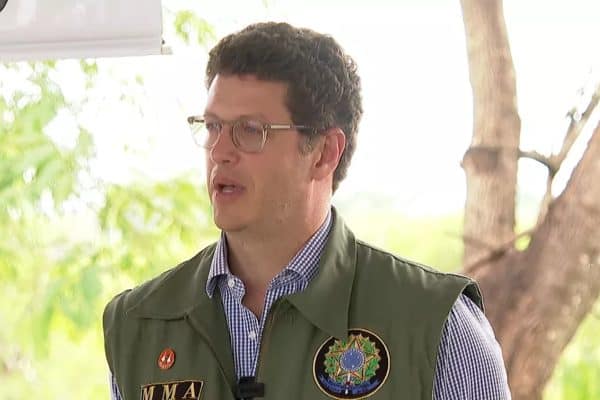 Ricardo Salles declara R$ 9 milhões em bens, incluindo propriedade em Portugal