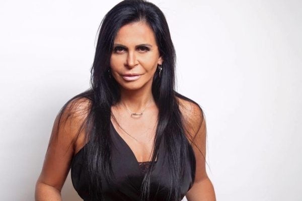 Médica alerta sobre riscos de descolorir pelos em casa, como faz Gretchen