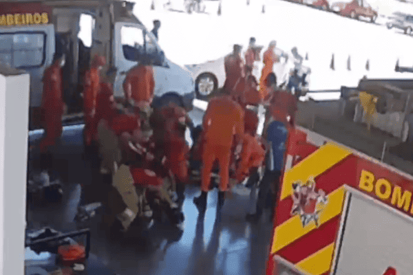 Treinamento de socorro no DF resulta em salvamento real de mulher em parada cardíaca