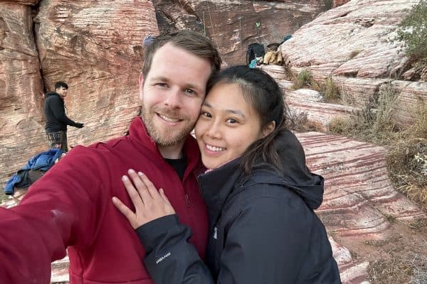 Homem de 33 anos morre em queda durante escalada na Califórnia; esposa grávida