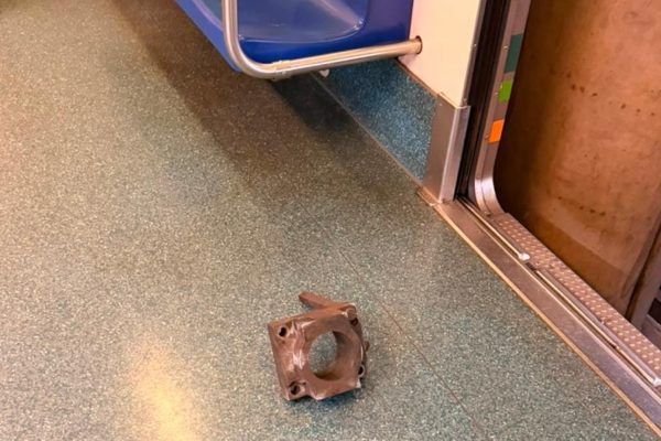 Comissão da CLDF aponta peça solta como causa de descarrilamento no Metrô-DF