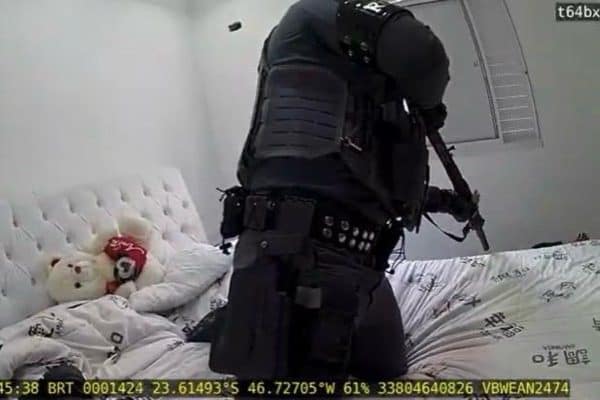 Júri absolve PMs acusados de atirar em jovem rendido em Paraisópolis