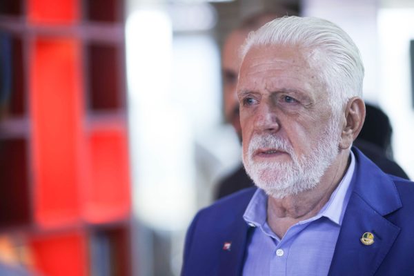 PF revela uso do gabinete de Jaques Wagner para reuniões discretas com Banco Master