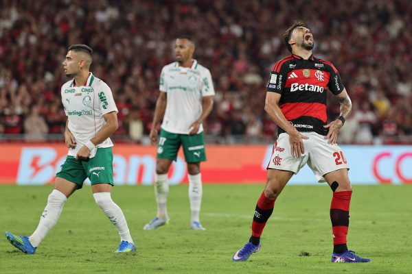 Brasileirão: Palmeiras lidera com 55% de chances de título; Flamengo tem 28%