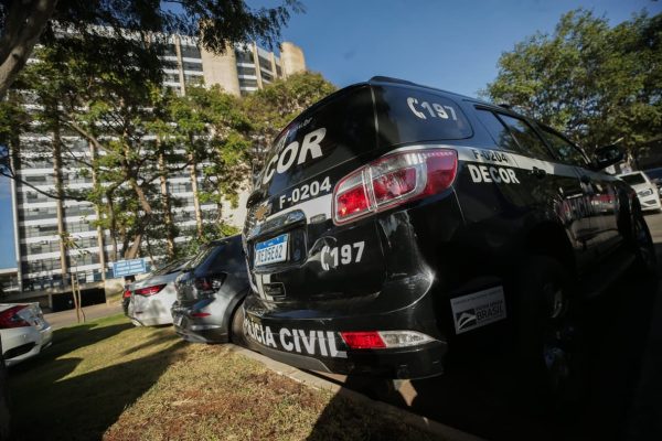 Polícia do DF desmantela grupo que usava nome do PCC para extorsão com falsas acompanhantes