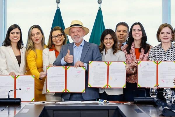 Lula lança programa para rastreamento de agressores e vítimas de violência