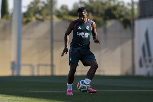 Jornal espanhol descreve Endrick como “vítima” após nova contratação no Real Madrid