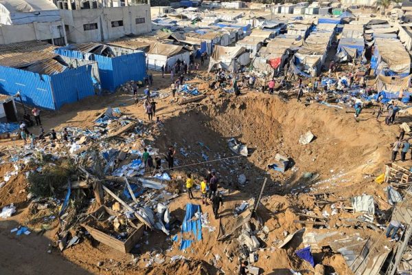 Israel ataca hospital em Gaza visando arsenal do Hamas, afirma governo