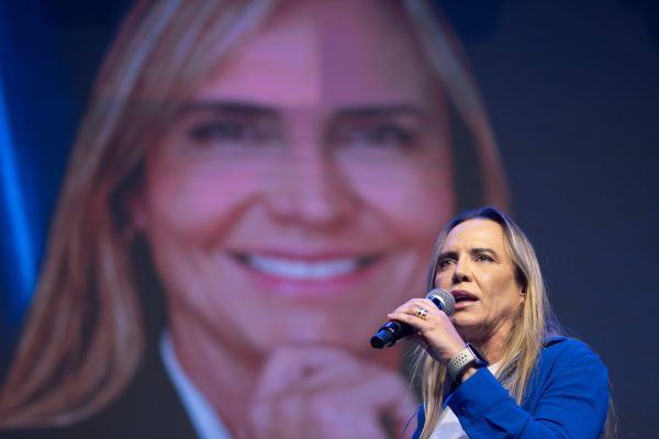 PP lança Celina ao GDF enquanto PL aguarda reencontro de Michelle e Flávio