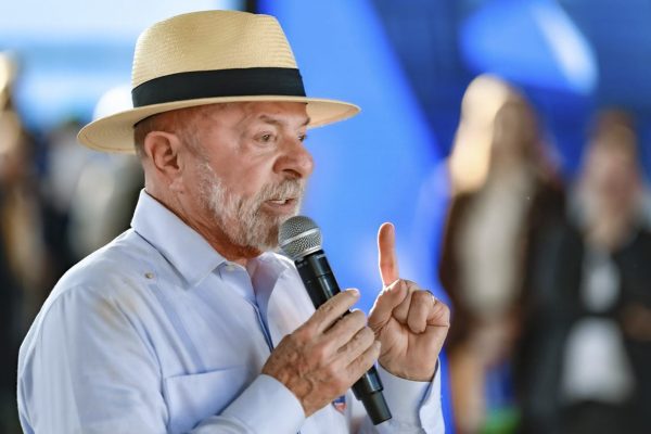 Lula e Alckmin serão oficializados em convenção do PT em SP