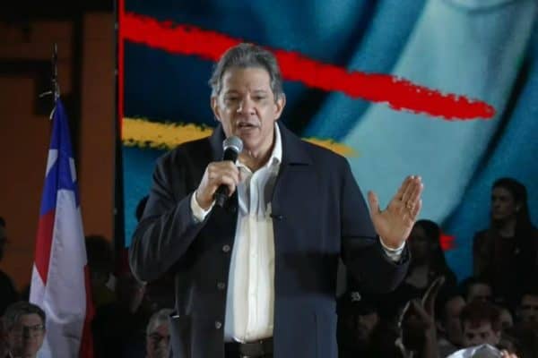 Haddad provoca: “Lula não se submete a presidentes de outros países”
