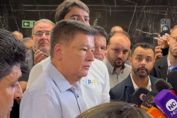 Carlos Viana fala sobre investigação de Lulinha: “A verdade vai aparecer”