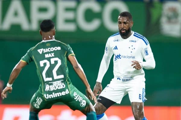 Chapecoense e Cruzeiro empatam sem gols nas oitavas da Copa do Brasil