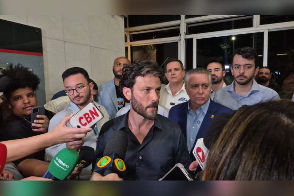 Marcelo Aro pode receber apoio do Republicanos e PL para governo de Minas após saída de Cleitinho