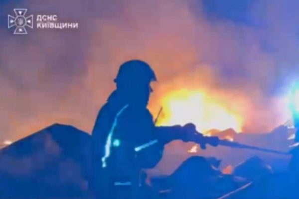 Ataques russos em Kiev resultam em 17 mortos, informam autoridades ucranianas