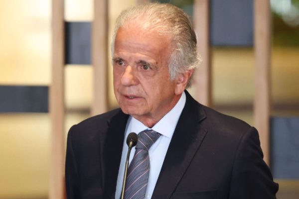 Assessor de Putin se encontra com Ministro da Defesa do Brasil para discutir segurança