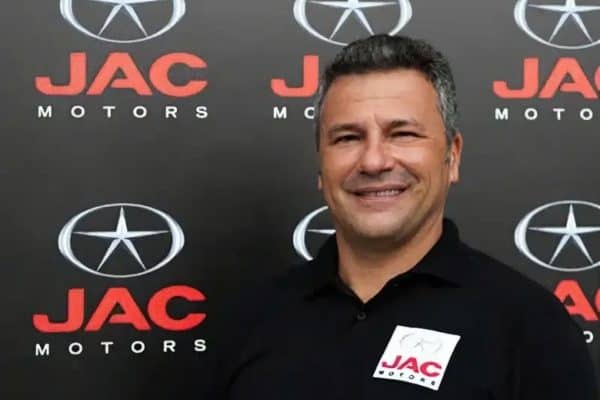 Sérgio Habib, presidente da Jac Motors, enfrenta dívidas e escapa de execuções judiciais
