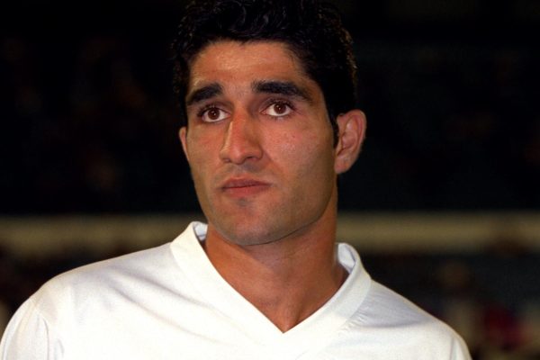 Ex-jogador iraniano Pejman Jamshidi condenado a 99 chibatadas após acusação de estupro
