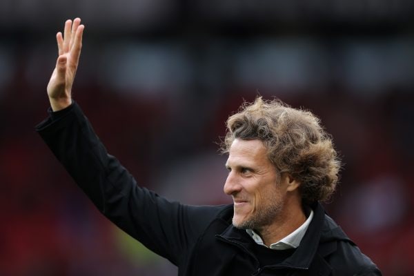 Diego Forlán é o novo técnico interino do Uruguai após saída de Bielsa