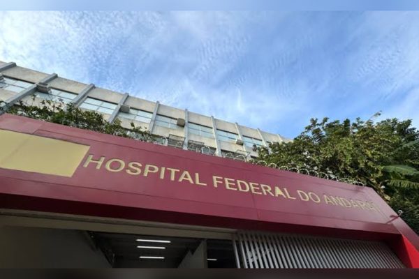 Servidor é detido por vender computadores furtados de hospital no Rio