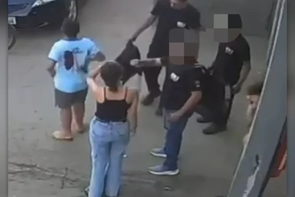 Menino de 11 anos é esfaqueado ao sair de escola na Estrutural; agressor é preso
