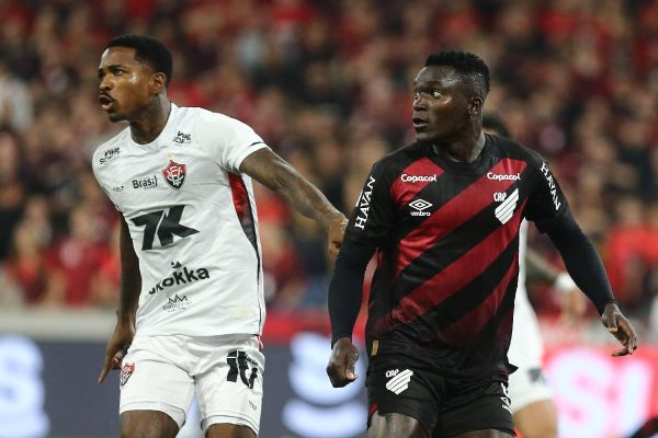 Vitória enfrenta Athletico-PR precisando reverter desvantagem na Copa do Brasil