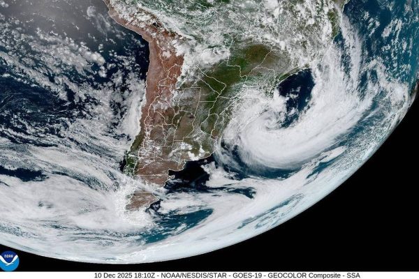 Ciclone-bomba não atingirá MG diretamente, mas 389 cidades estão em alerta