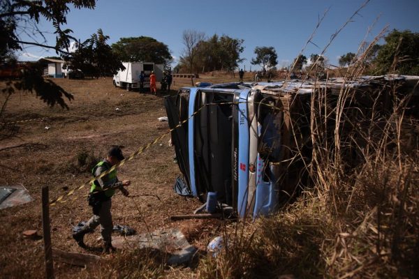 Pais de bebê morto em acidente na GO-010 são resgatados em estado grave