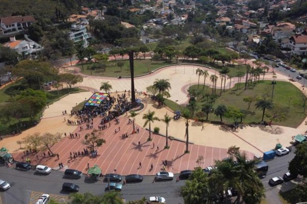 Praça do Papa em BH é reinaugurada após revitalização de R$ 11,9 milhões