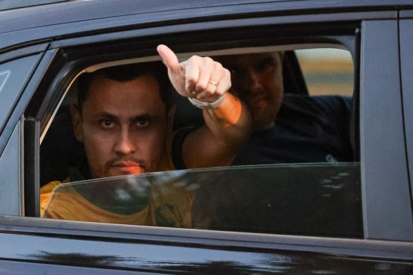 Cleitinho Azevedo confirma candidatura ao governo de Minas após reverter decisão