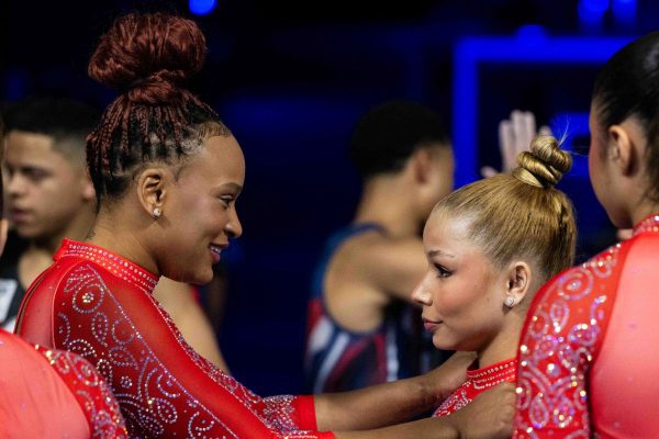 Flávia Saraiva conquista ouro no DF e fala sobre nova coreografia no solo