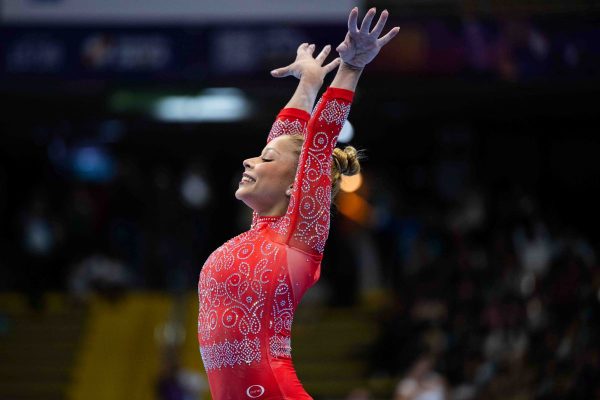 Rebeca e Lorrane brilham no início do Campeonato Brasileiro de Ginástica