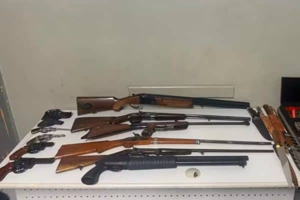 Homem de 68 anos é preso em Piracicaba com 10 armas após tentar despistar PM