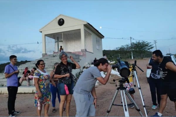 Associação Astronômica de Arcoverde leva telescópios ao interior do Nordeste