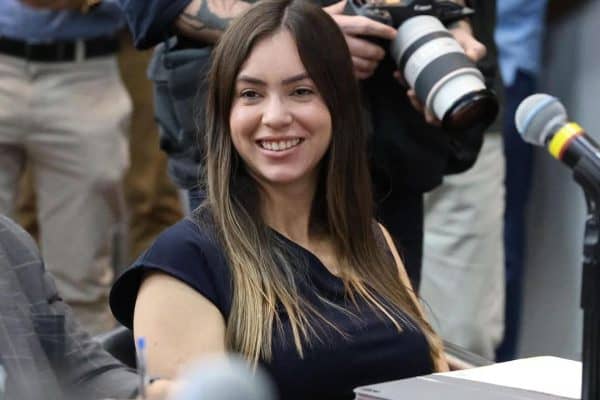 MP busca impugnar candidatura de Fabiana Bolsonaro por uso de nome
