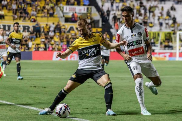 Criciúma enfrenta o Athletic Club em busca de vitória na Série B