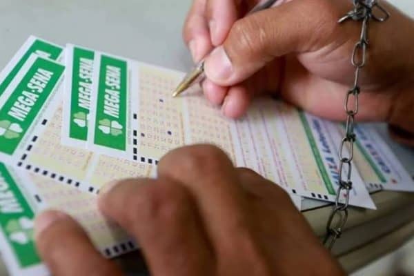 Números do Sorteio 3042 da Mega-Sena: Prêmio de R$ 164 Milhões