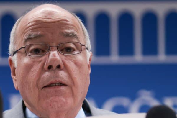 Chanceler Mauro Vieira exige fim dos ataques de Javier Milei a Lula