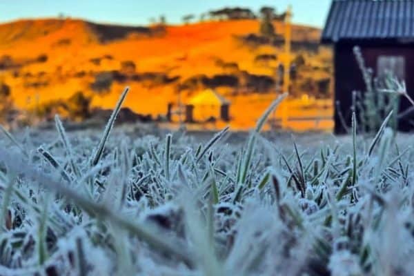 Frente fria após ciclone-bomba afeta o Sul; confira a previsão para segunda