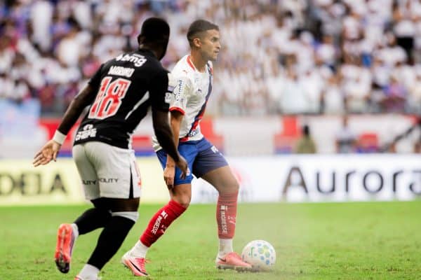 Bahia e Vasco empatam sem gols em jogo com quatro gols anulados