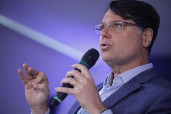Kiko Caputo registra candidatura ao GDF e declara R$ 47,3 milhões em bens
