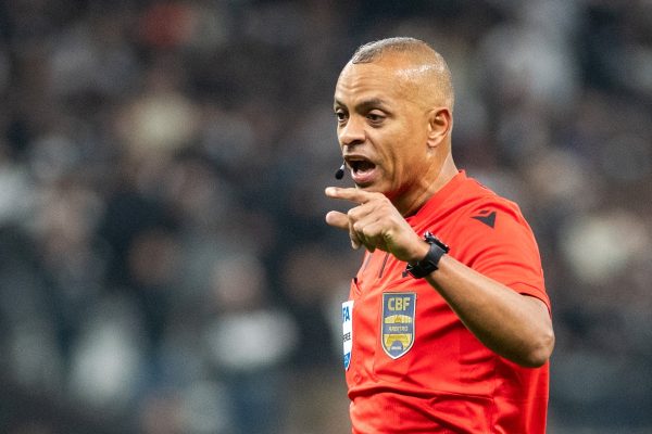Árbitros Fifa apitarão jogos das quartas de final da Série D ZeroUm