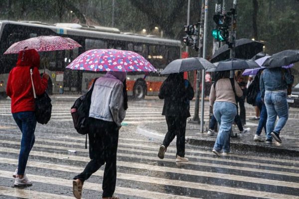 El Niño intensifica chuvas no Sul e seca em outras regiões do Brasil nesta quarta-feira