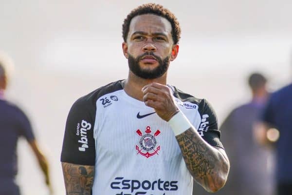 Memphis Depay deixa Corinthians e parcerias musicais como legado