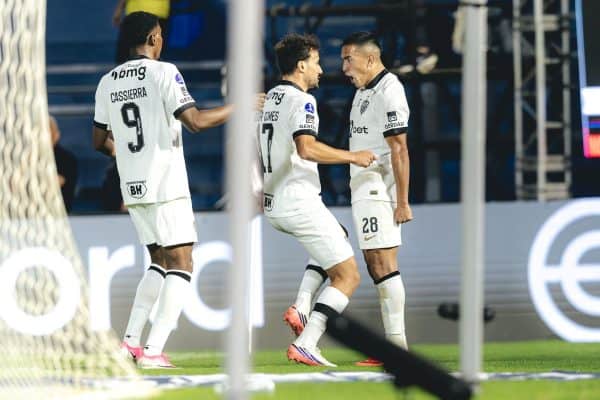 Atlético-MG supera Bragantino e se destaca nas oitavas da Sul-Americana