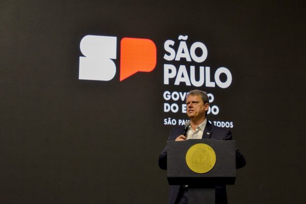 Tarcísio planeja impulsionar Tabela SUS Paulista e Instituto Butantan com investimentos
