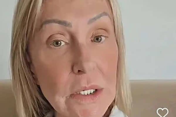 Escritora Tania Rocha é acusada de racismo reverso contra piloto da Latam