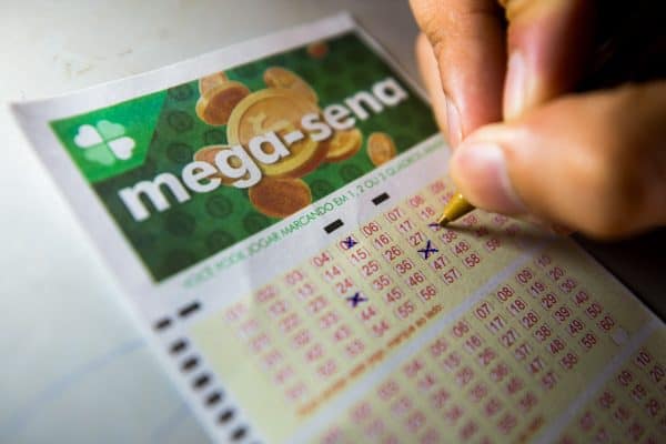 Mega-Sena 3045: Prêmio de R$ 38 milhões será sorteado neste domingo