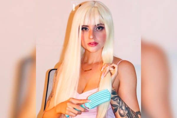Marcela Cruz revela os desafios e custos de buscar o “corpo padrão” nas redes sociais
